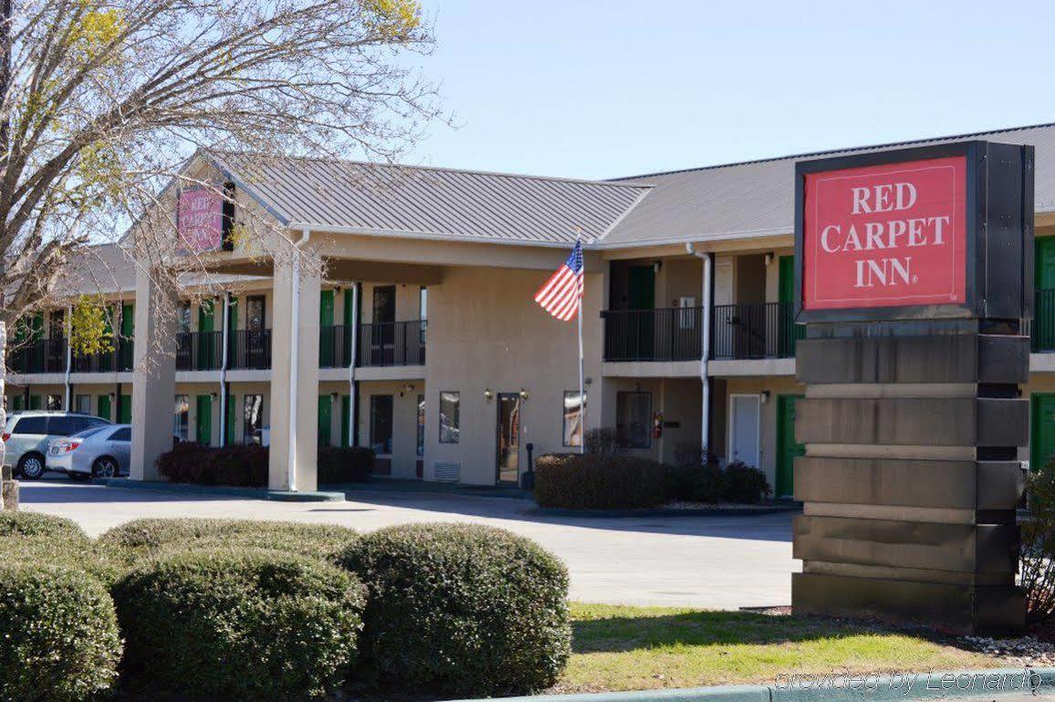 Rodeway Inn & Suites Dublin Exterior photo