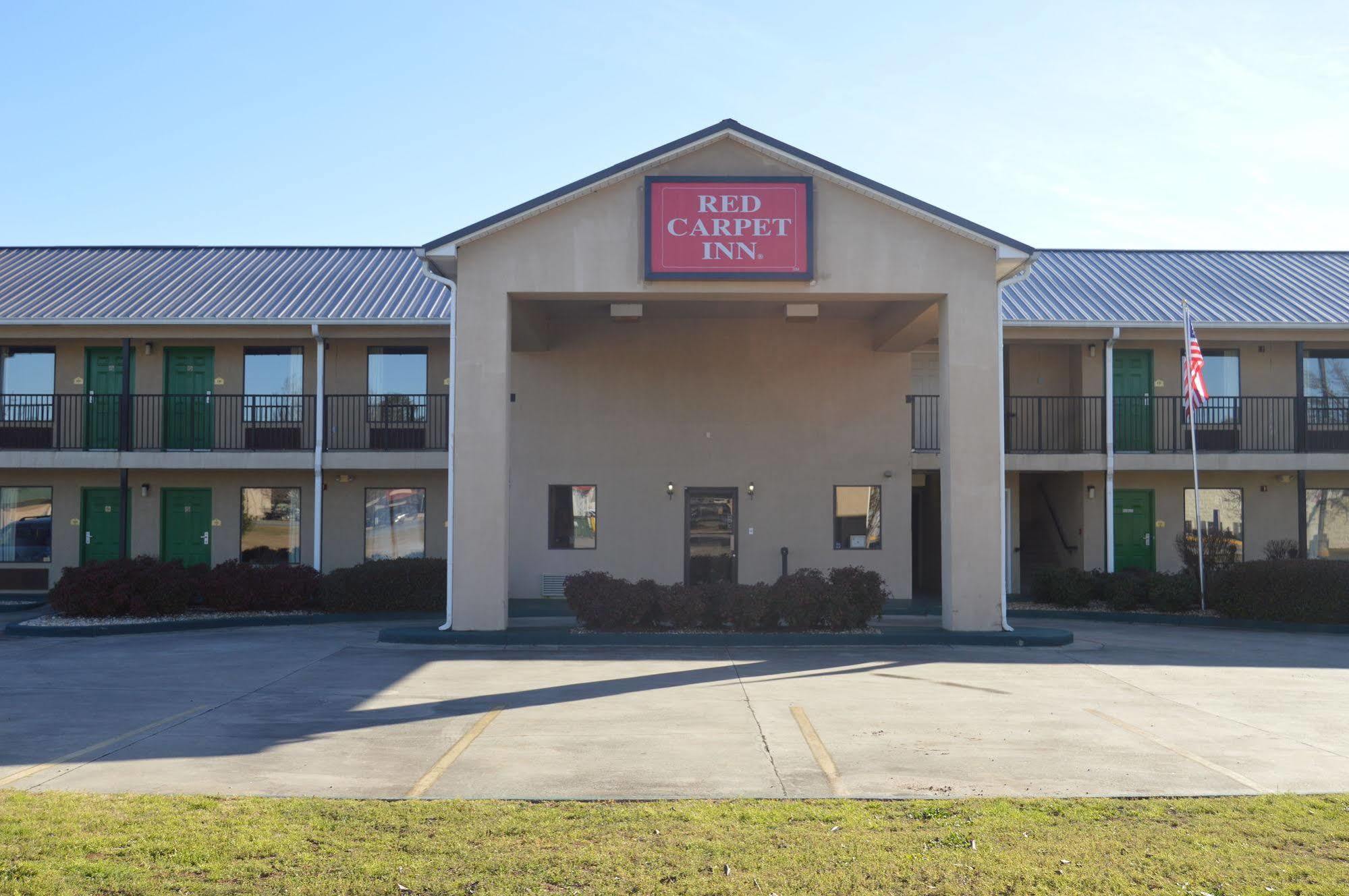 Rodeway Inn & Suites Dublin Exterior photo
